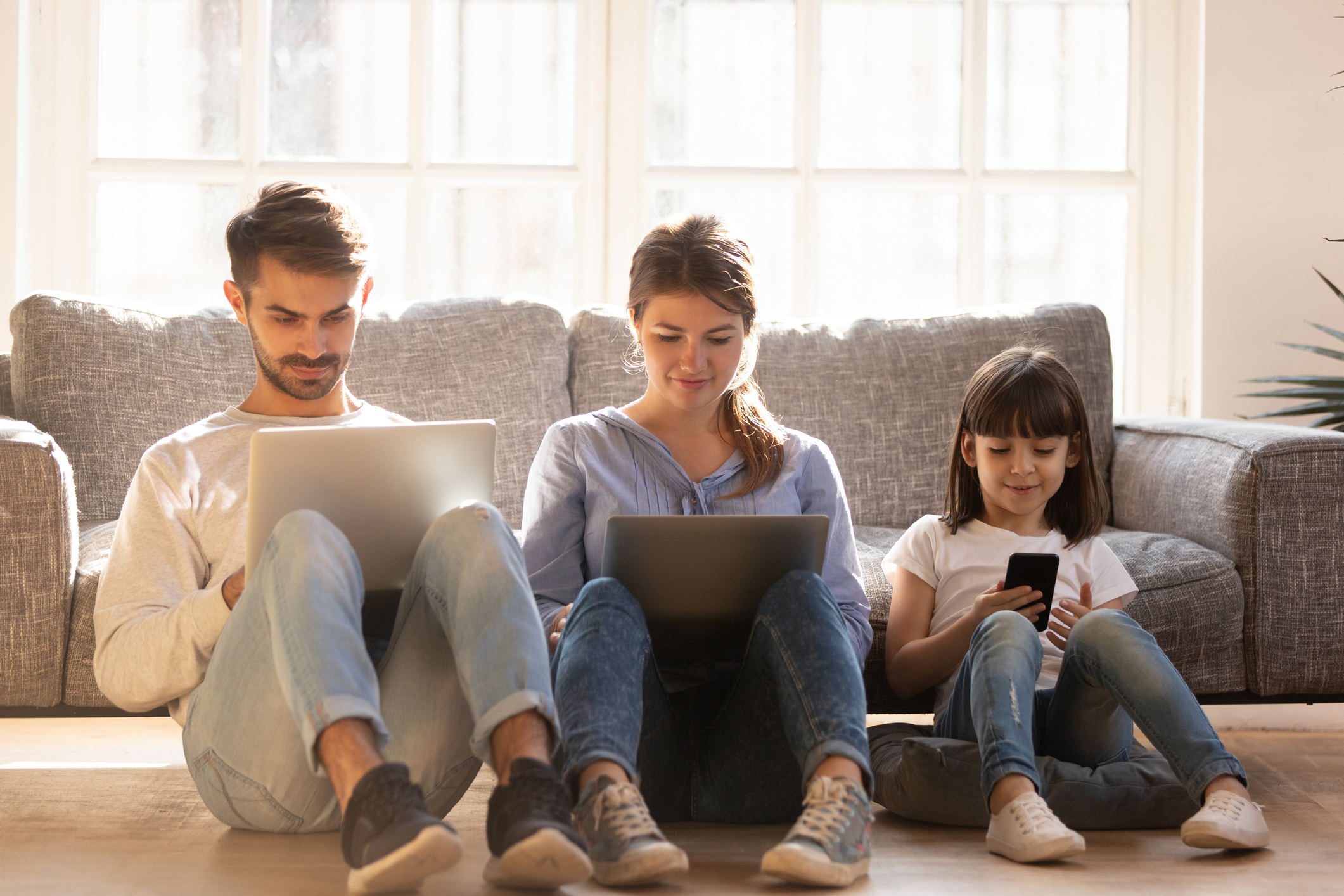 Una famiglia connessa: gli strumenti che aiutano a organizzare e comunicare