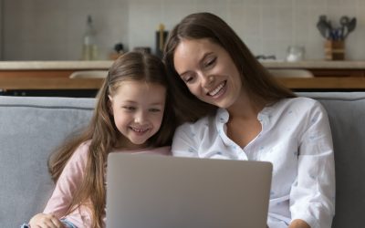 Come potenziare il dialogo genitori-figli nell’era digitale: strategie e consigli